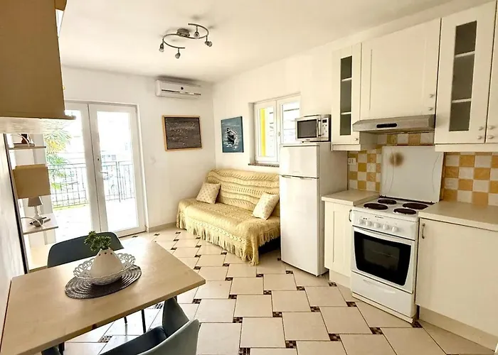 Cozy Seaside Apartment, -2 Апартаменти *